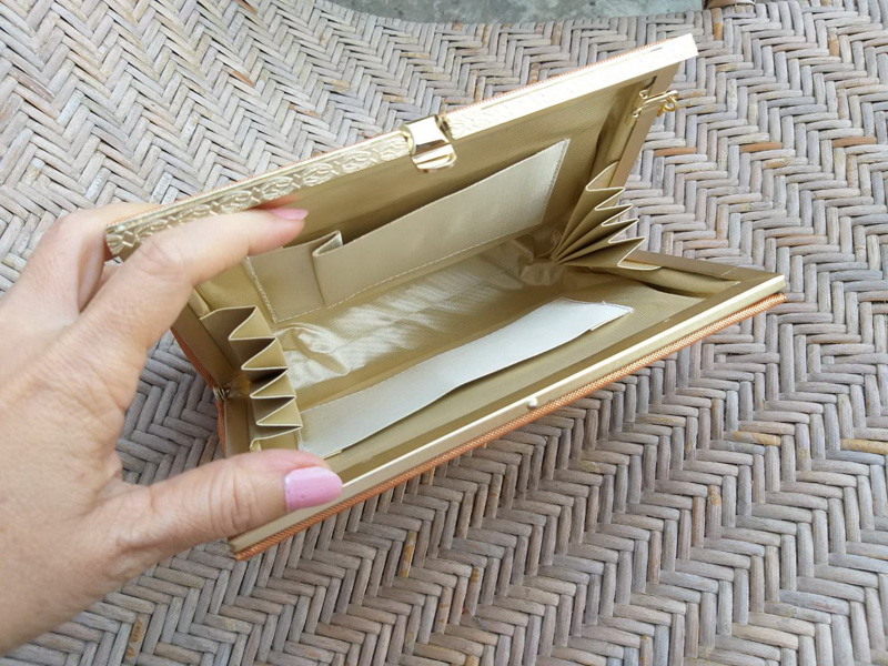 กระเป๋าออกงานแนวกิโมโน สวยมากกกก (ของใหม่)