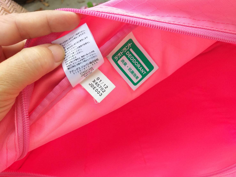 กระเป๋า adidas แท้ ใบใหญ่