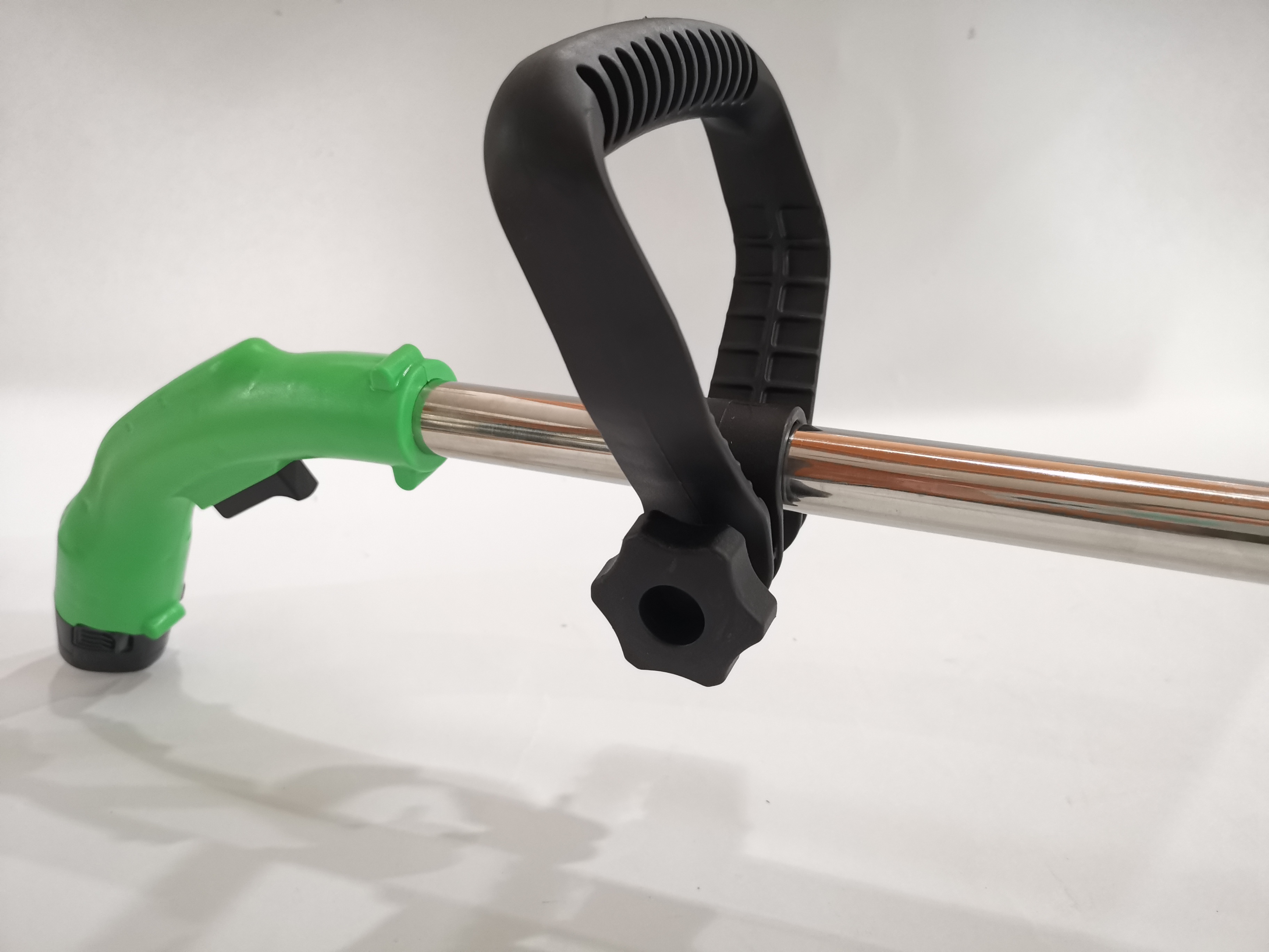 เครื่องตัดหญ้าแบตเตอรี่ขนาดเล็ก เครื่องตัดหญ้าไร้สาย เครื่องตัดหญ้าไฟฟ้า