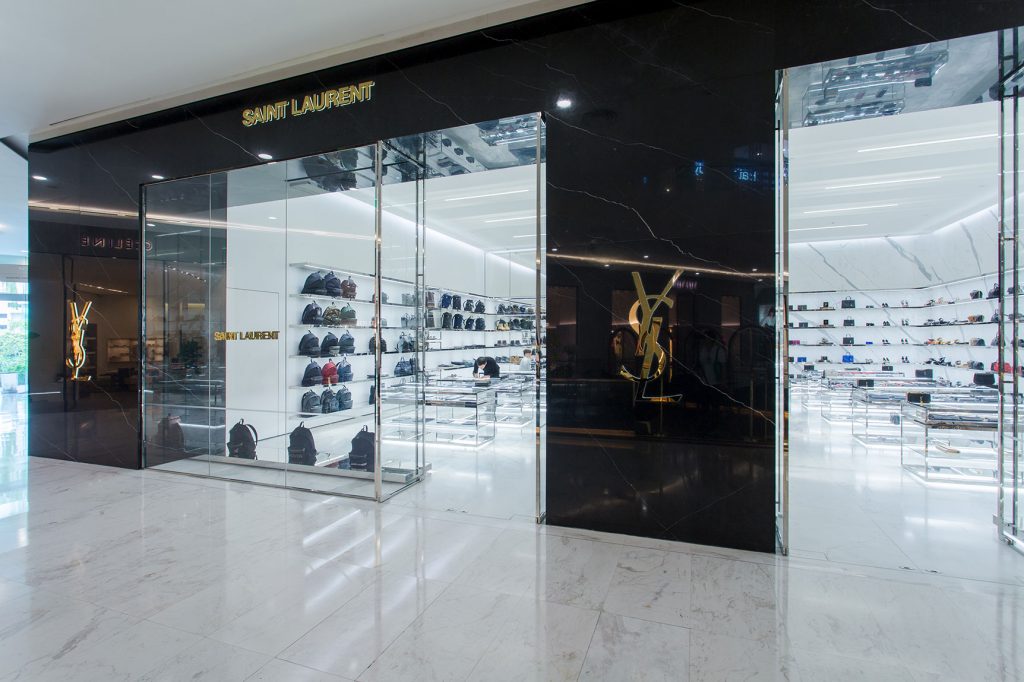 ผ้าเช็ดหน้าแบรนด์เนม Yves Saint Laurent