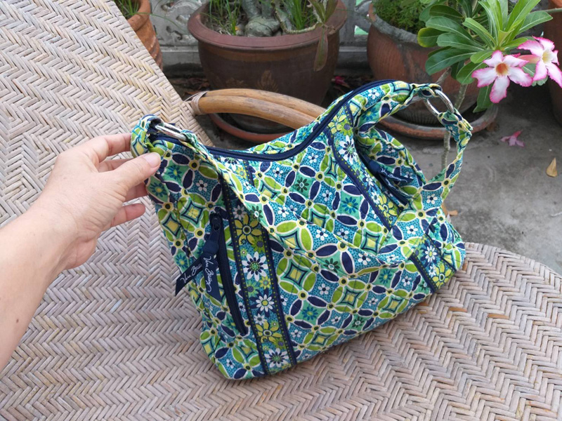 กระเป๋า Vera Bradley ของแท้ สวยมาก