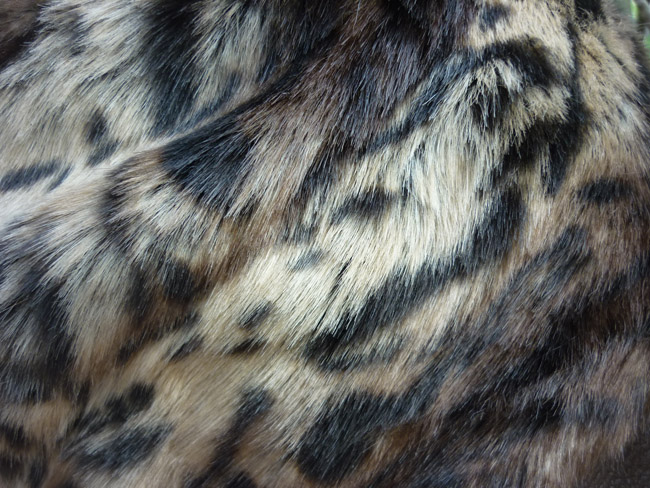 หมวกแก๊ปเฟอร์ลายเสือ grace ใส่อุ่นๆ กันแดดด้วยน๊า