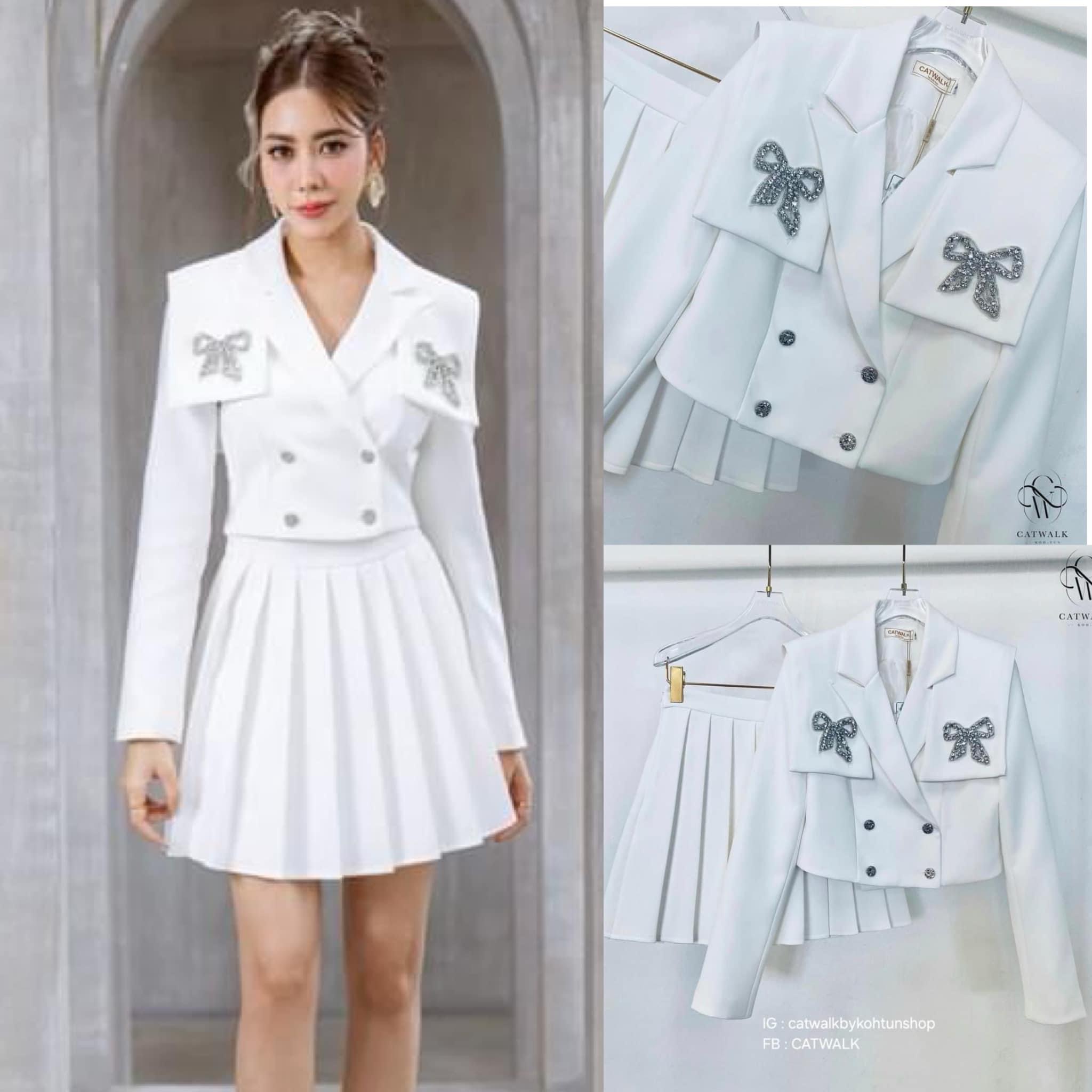 เซตเสื้อ ครอปสูทแต่งโบว์เพชร+กระโปรงจีบรอบ เนื้อผ้า เกรดเอ ใส่สบาย สินค้าคุณภาพ (พร้อมส่ง)