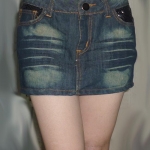 กระโปรงยีนส์ดีไซน์สุดเก๋ สั้นจิ๊ๆ 30.5-35-9.5