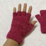 ถุงมือไหมพรมครึ่งท่อน (ของใหม่)