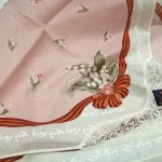 ผ้าเช็ดหน้า MARIO VALENTINO แต่งลูกไม้หวานสุด