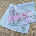 ผ้าเช็ดหน้าลายดอกไม้ สีหวานพาสเทล