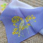 ผ้าเช็ดหน้าลายนก VS ดอกไม้ สวยมาก