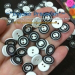 BT-6467 กระดุมสีขาว-ดำ ขนาด ศก 1.2 ซม. (ราคาต่อแพค/บรรจุ 10 ชิ้น)