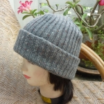 หมวกไหมพรม 2 ชั้น สีเทาเนื้อทราย ไหมหลากสีจุด สวยค่ะ