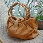 กระเป๋าหนังแท้ portavoce レザーバッグ สวยมาก