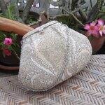 กระเป๋าออกงาน ปักเลื่อม แถมกระจก CC (ของใหม่)