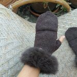 ถุงมือไหมพรมเฟอร์กระต่ายแท้ ไซด์ S (ของใหม่)