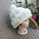 หมวกไหมพรมแต่งเฟอร์กระต่ายแท้ น่ารักมากกกกก