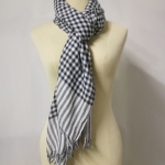 ผ้าพันคอ ผ้าคลุมไหล่ ผ้าฝ้ายลายสก็อตขาวดำ