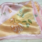 ผ้าพันคอ silk 100% หวานมากผืนนี้ เนื้อนุ่มมากกกก