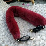 สายกระเป๋าเฟอร์อวบๆ สวยมาก (ของใหม่)