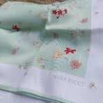 ผ้าเช็ดหน้า NINA RICCI ผืนใหญ่ ผ้านุ่มมาก สวยมาก