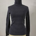 เสื้อคอเต่า Uniqlo ไซด์ S ผ้าดีมาก (ของใหม่)