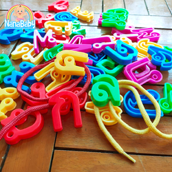 ของเล่นร้อยเชือก ชุดร้อยเชือกเด็ก ตัวอักษร ก-ฮ (44 ชิ้น) ของเล่นเด็กอนุบาล 2-3 ขวบขึ้นไป ของเล่นเสริมพัฒนาการ ของเล่นฝึกสมาธิ
