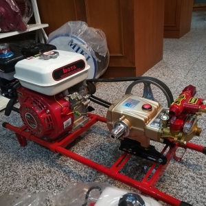 ปั๊มสามสูบพ่นยา ปั๊มสามสูบครบชุด