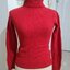 เสื้อไหมพรม cashmere สีแดงสดๆ สวยมาก